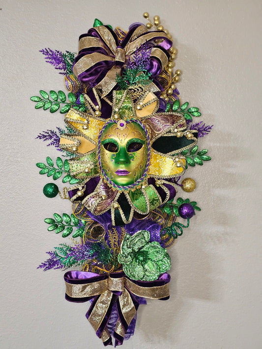 Mardi Gras Face 2