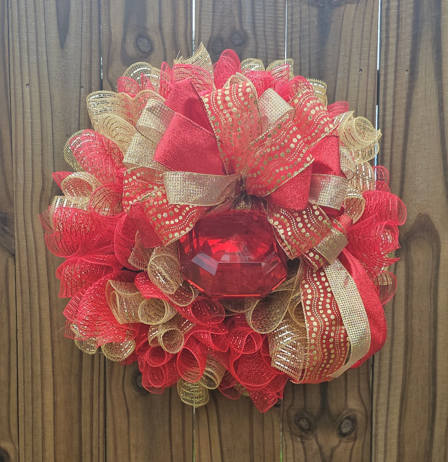 Red Jeweled Wreath